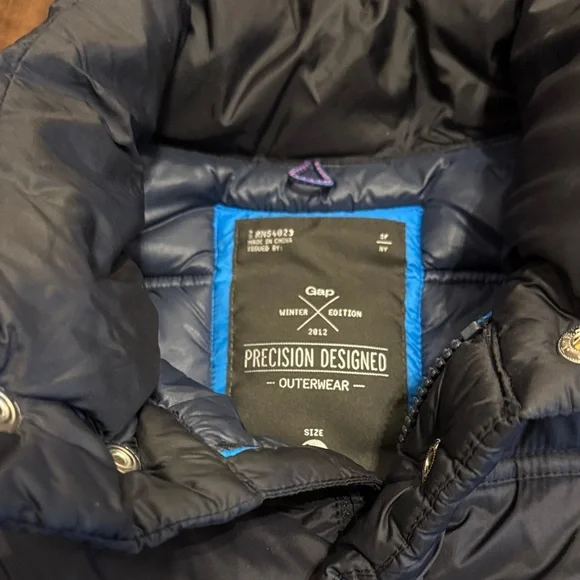 GAP Outerwear Dark Blue Puffer Vest - Picture 2 of 8